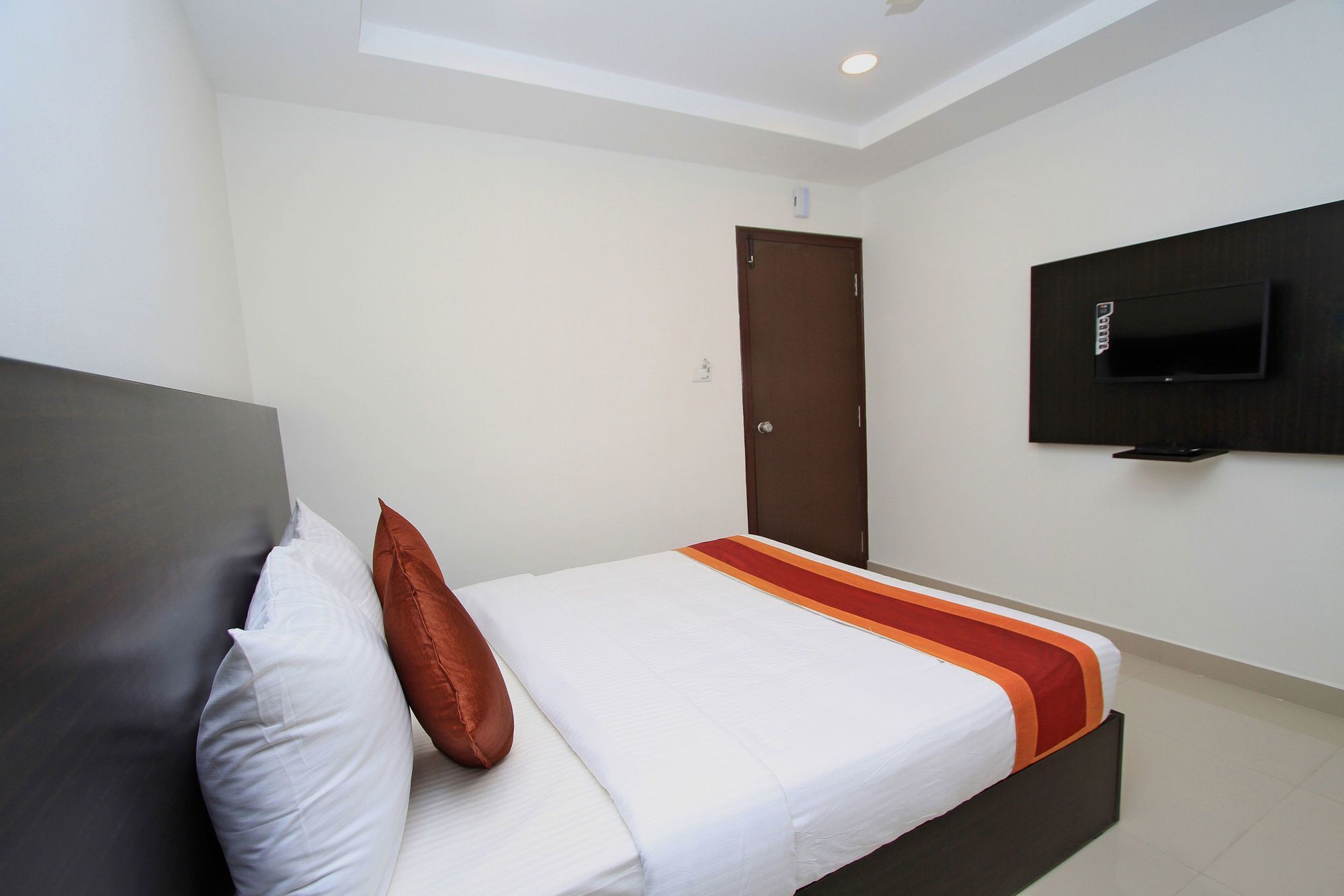 Oyo 4733 Champion Residency Hotel Bangalore Exterior photo